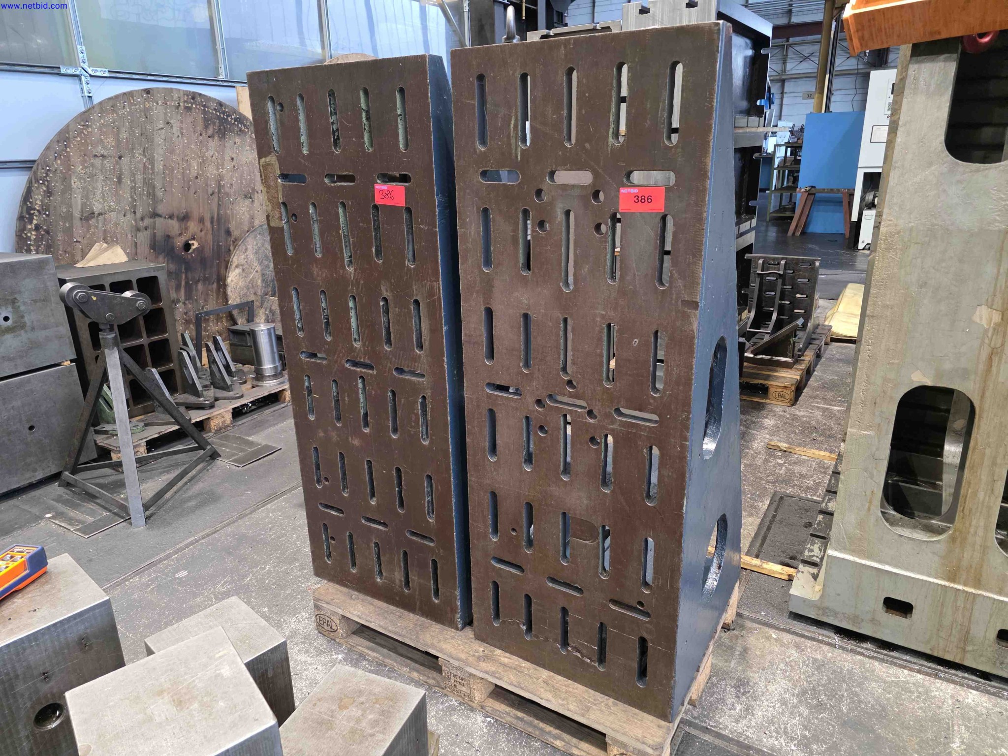 Machines and systems in the fields of plant engineering, boiler construction, environmental technology, waste water and waste treatment, large parts processing, welded constructions-1