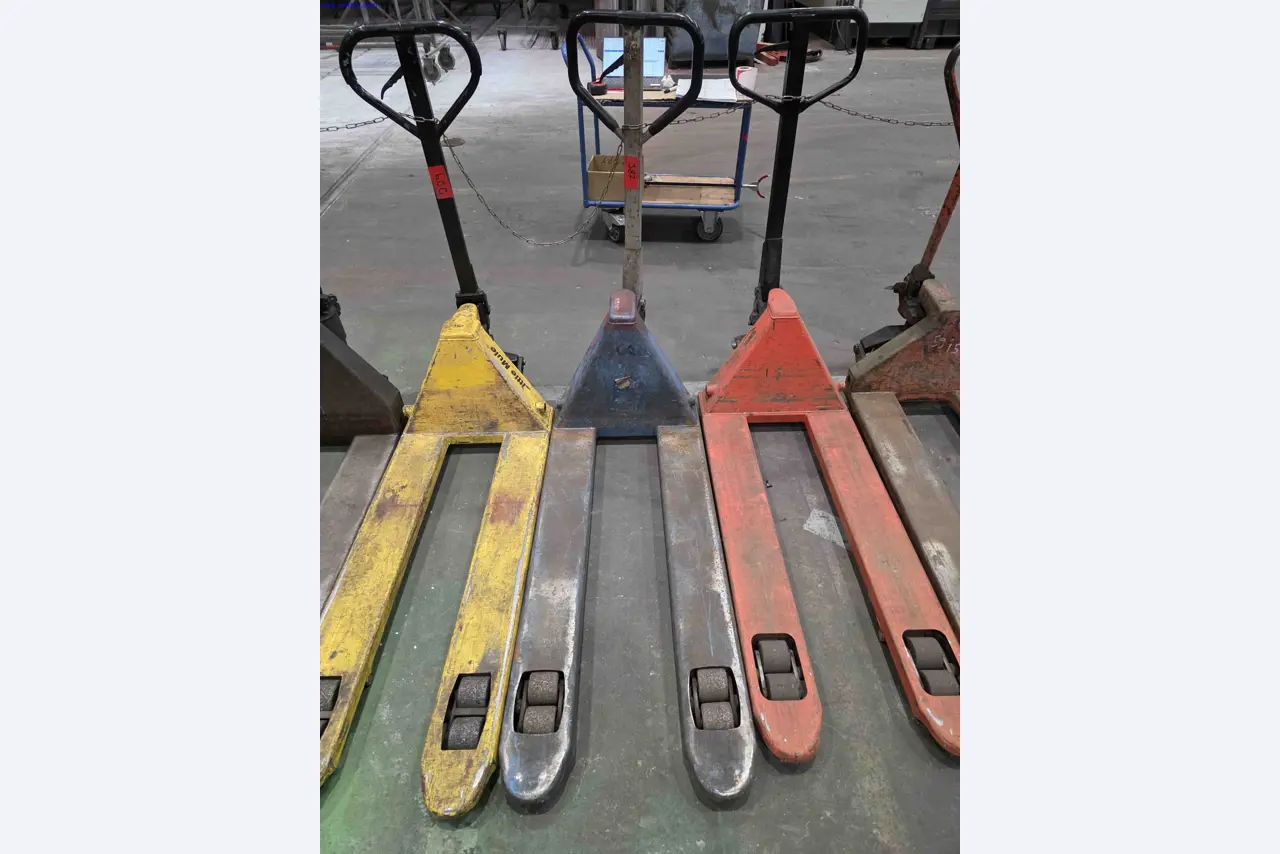 Machines and systems in the fields of plant engineering, boiler construction, environmental technology, waste water and waste treatment, large parts processing, welded constructions-1