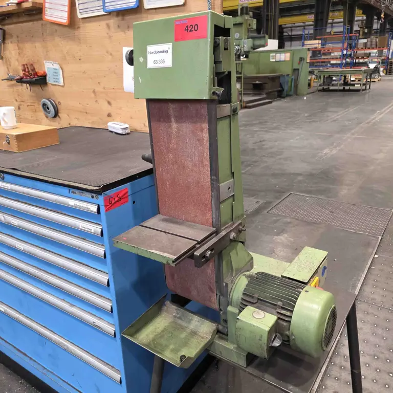 Vertical belt sander