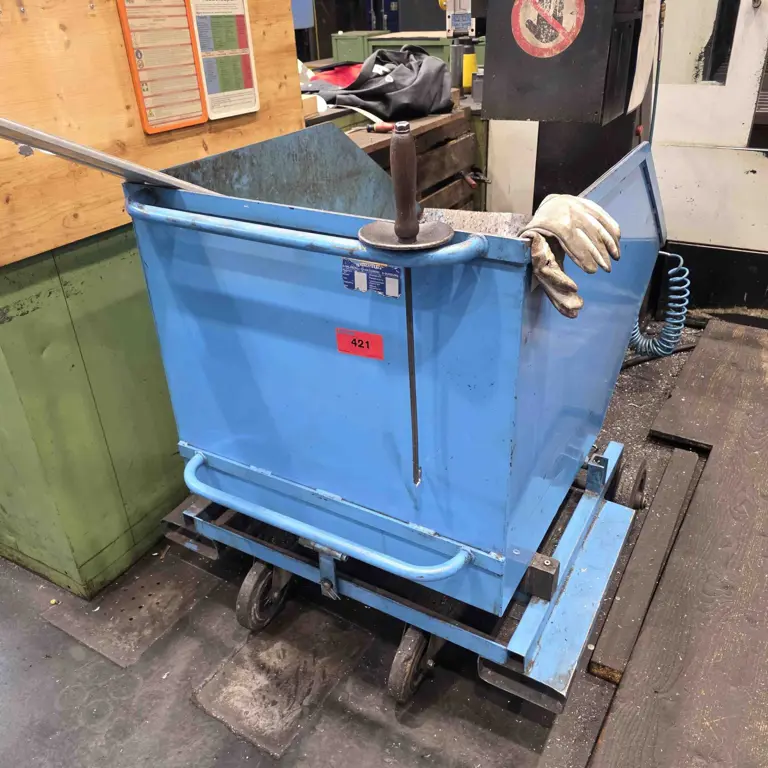 Chip dump bucket Gernher