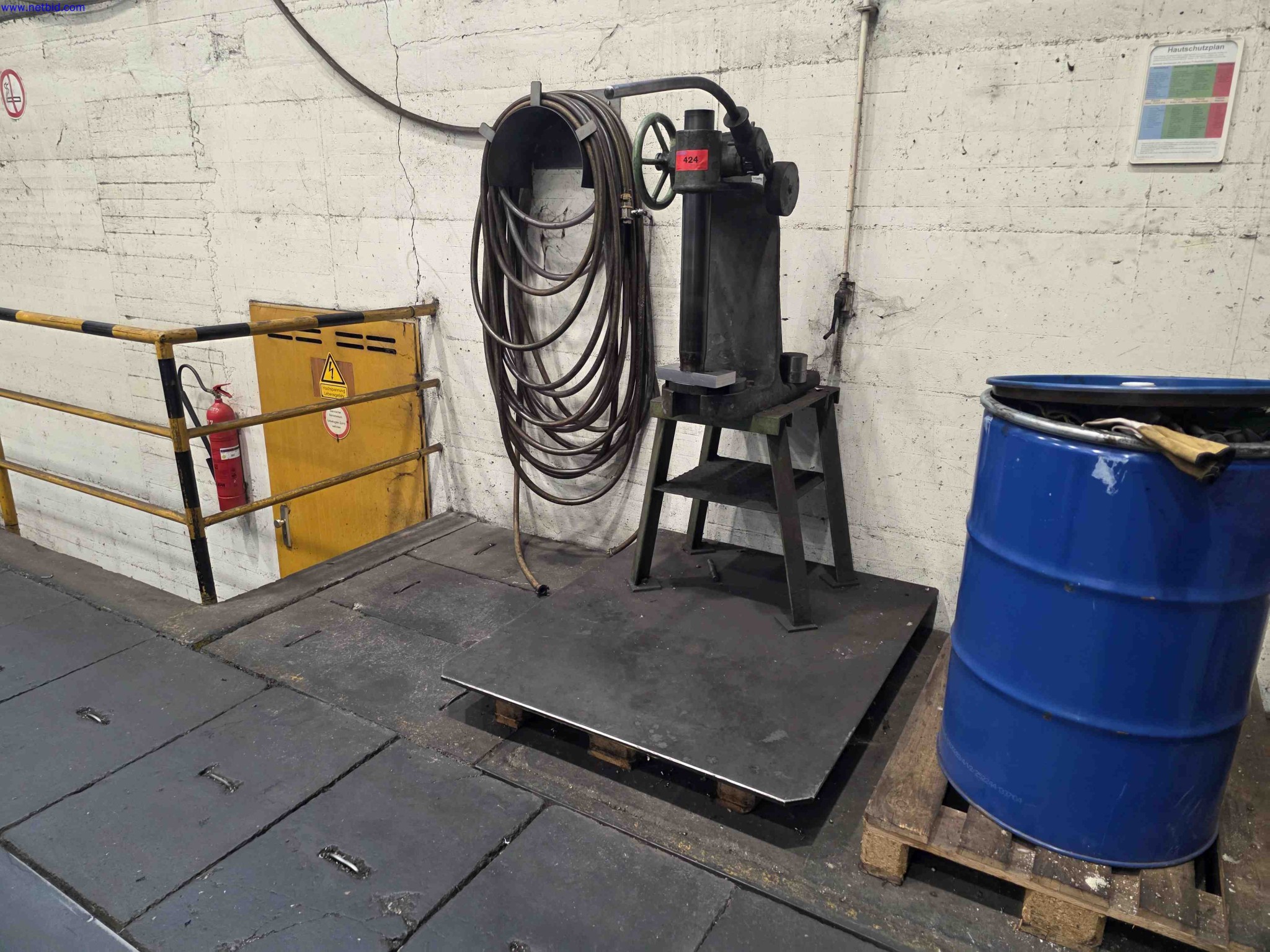 Machines and systems in the fields of plant engineering, boiler construction, environmental technology, waste water and waste treatment, large parts processing, welded constructions-1