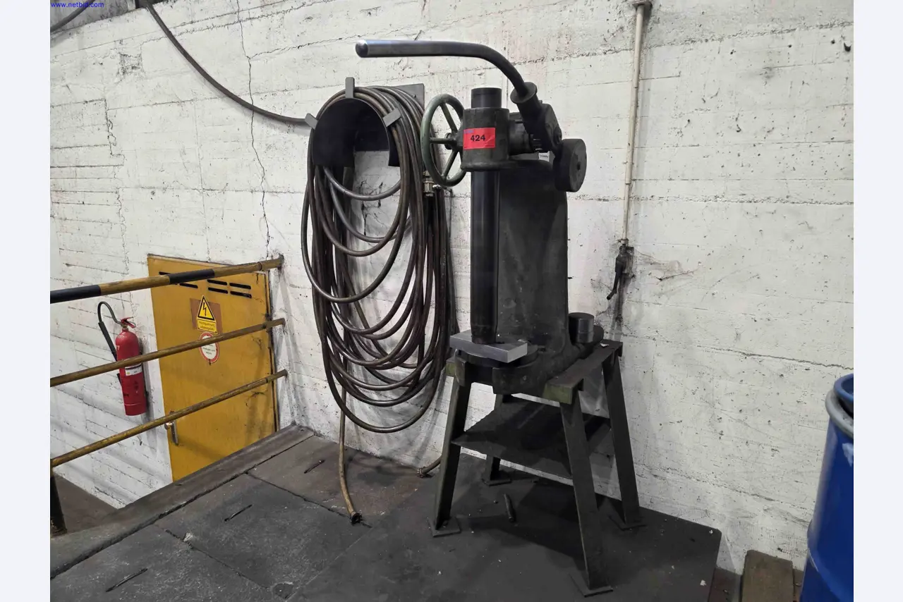 Machines and systems in the fields of plant engineering, boiler construction, environmental technology, waste water and waste treatment, large parts processing, welded constructions-2