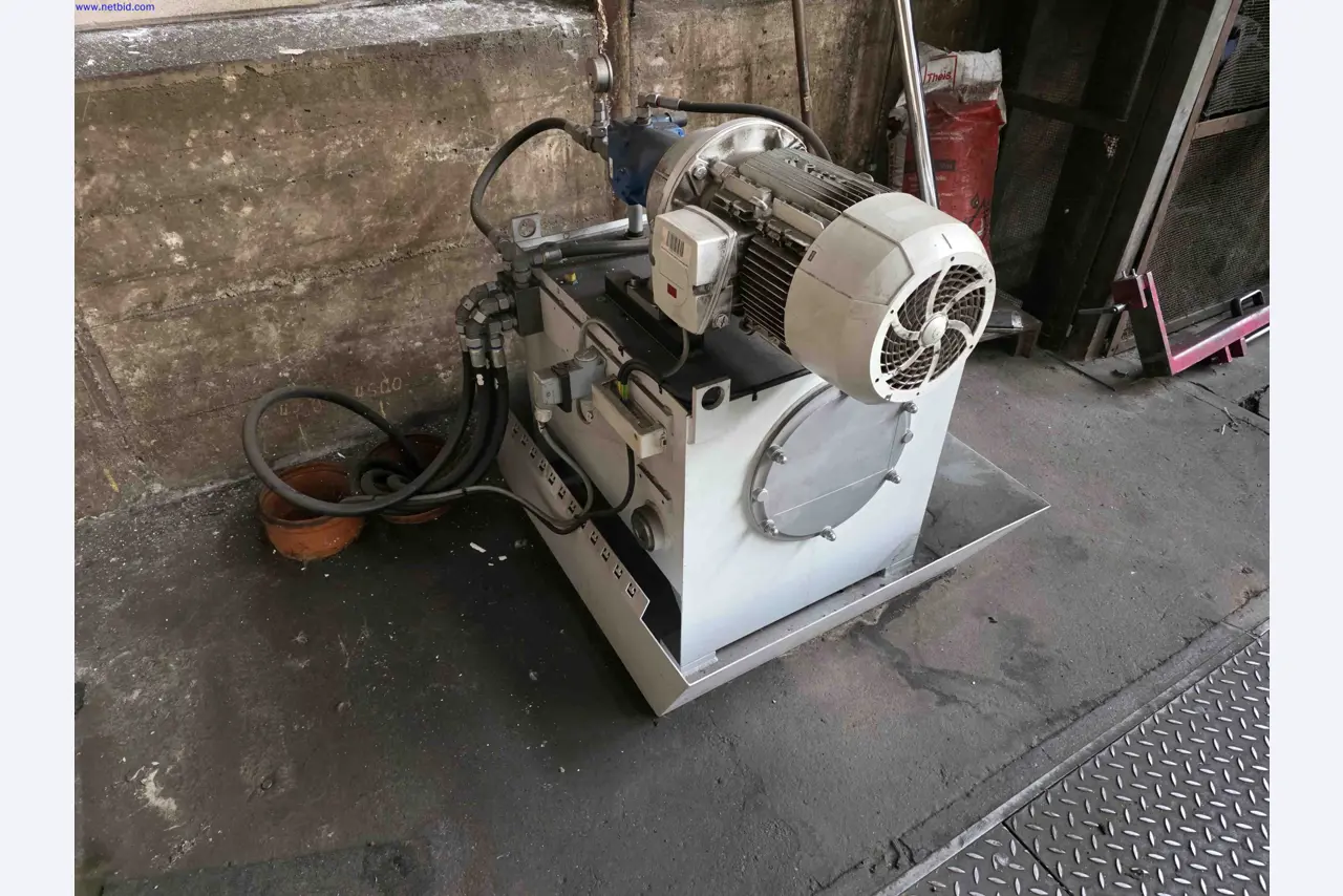 Machines and systems in the fields of plant engineering, boiler construction, environmental technology, waste water and waste treatment, large parts processing, welded constructions-12