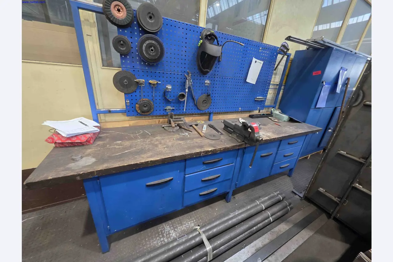 Maszyny i systemy w dziedzinie inżynierii instalacji, budowy kotłów, technologii ochrony środowiska, oczyszczania ścieków i odpadów, obróbki dużych części, konstrukcji spawanych.-1