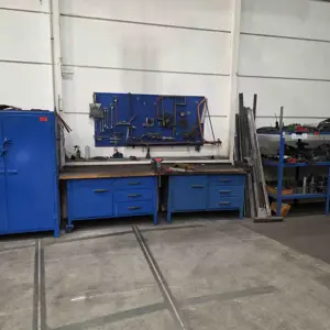2 Workbenches