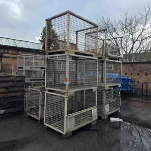 Stock of Euro lattice box pallets (1/1)