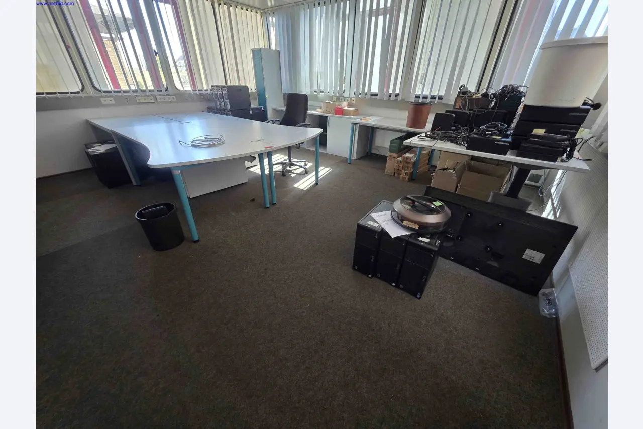 Stroje a zařízení v oborech strojírenství, kotlářství, technologie ochrany životního prostředí, zpracování odpadních vod a odpadů, zpracování velkých dílů, svařované konstrukce.-1