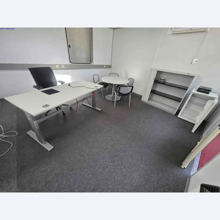 Maszyny i systemy w dziedzinie inżynierii instalacji, budowy kotłów, technologii ochrony środowiska, oczyszczania ścieków i odpadów, obróbki dużych części, konstrukcji spawanych.-1