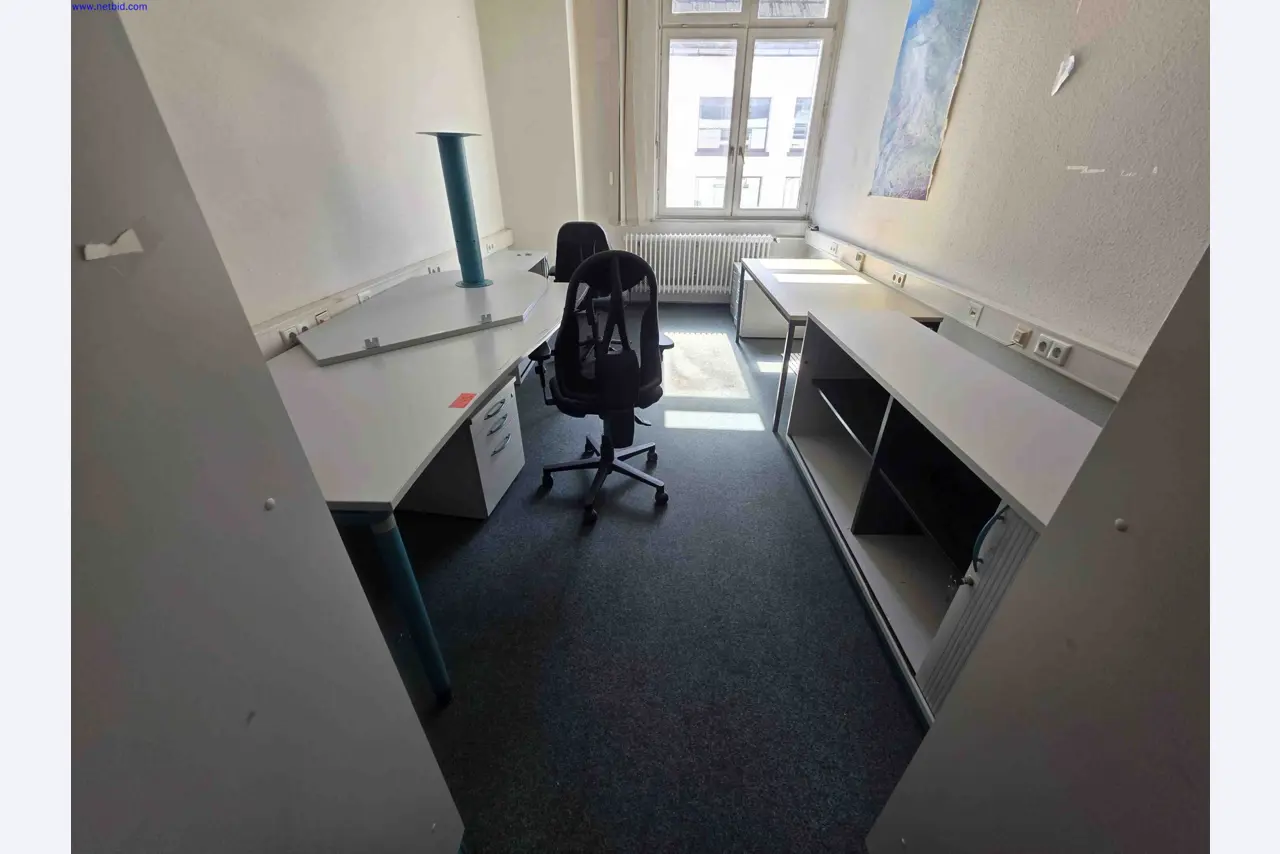 Maszyny i systemy w dziedzinie inżynierii instalacji, budowy kotłów, technologii ochrony środowiska, oczyszczania ścieków i odpadów, obróbki dużych części, konstrukcji spawanych.-1