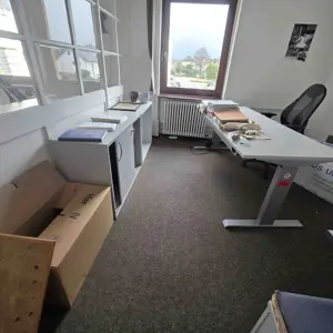 1 Posten Office furniture