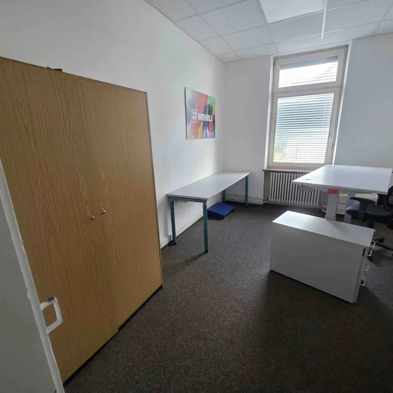 1 Posen Office furniture