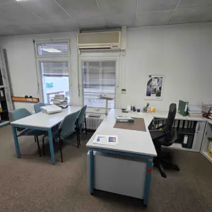 1 Posten Office furniture