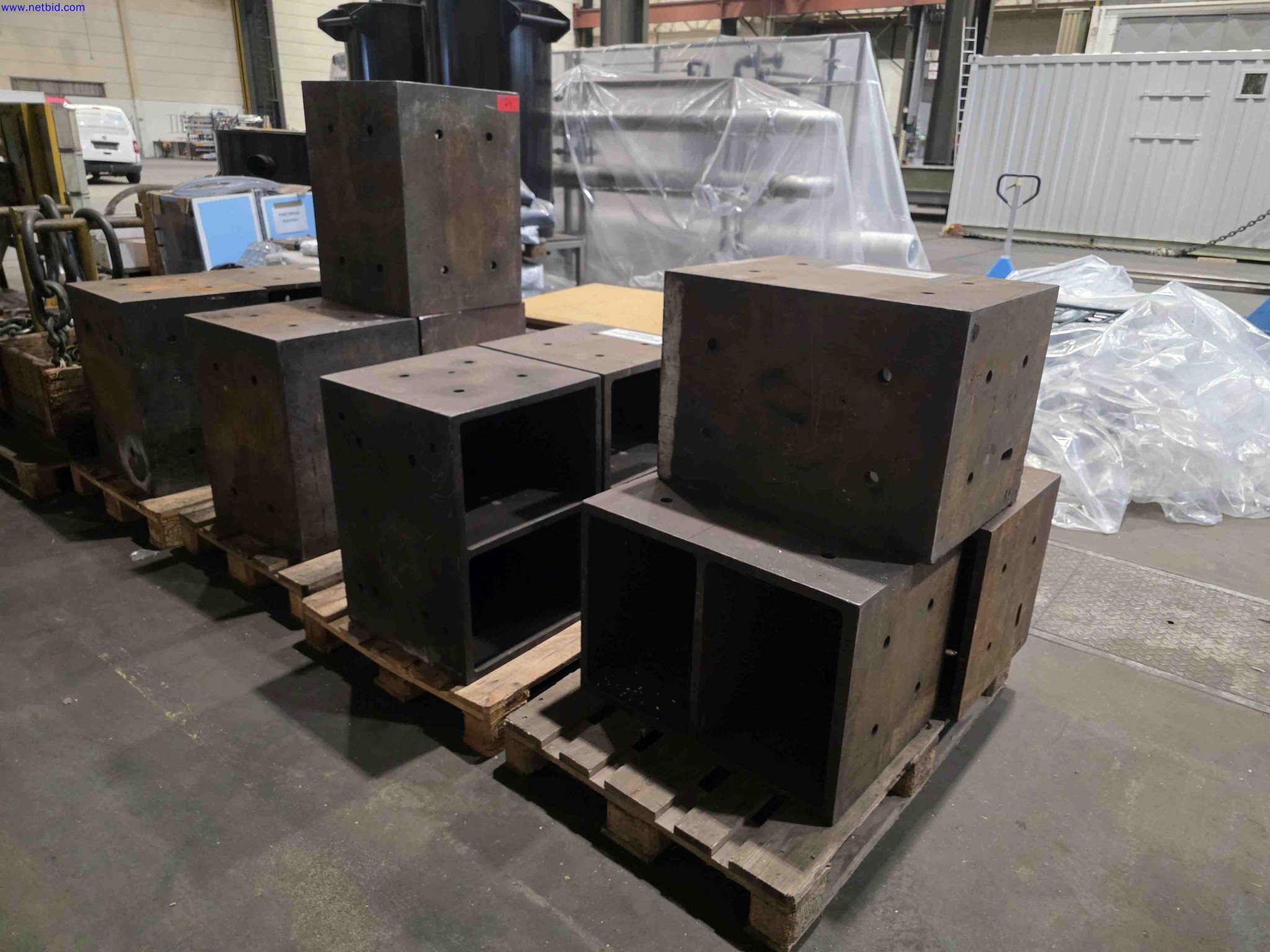 Machines and systems in the fields of plant engineering, boiler construction, environmental technology, waste water and waste treatment, large parts processing, welded constructions-2