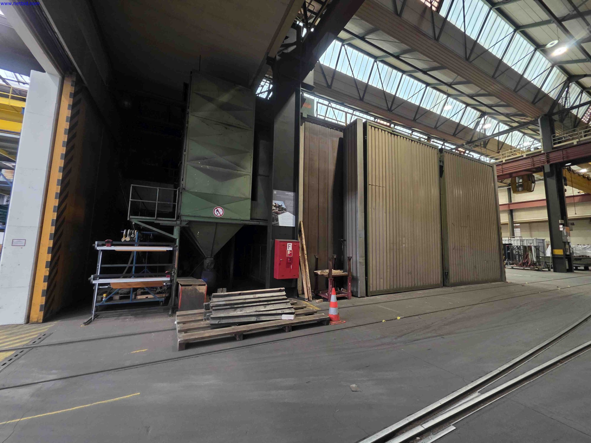 Machines and systems in the fields of plant engineering, boiler construction, environmental technology, waste water and waste treatment, large parts processing, welded constructions-10