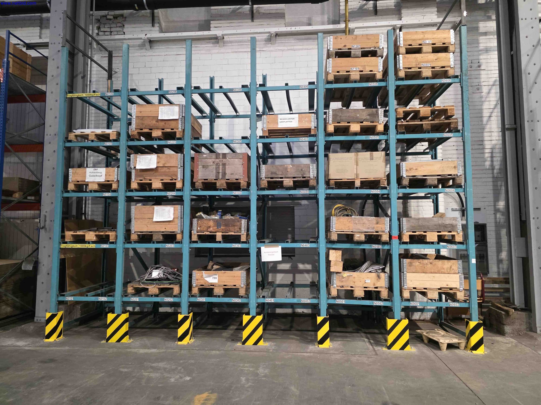 Máquinas e equipamentos nas áreas da construção de instalações, construção de caldeiras, tecnologia ambiental, tratamento de águas residuais e de resíduos, usinagem de peças de grandes dimensões e estruturas soldadas-1
