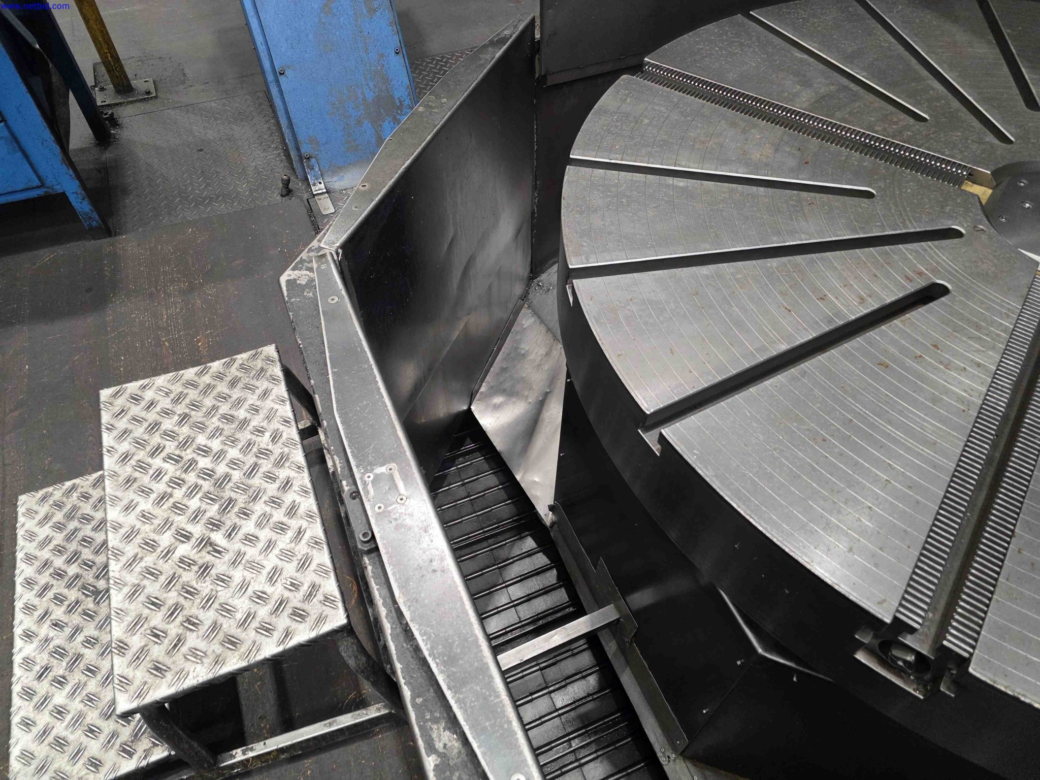 Machines and systems in the fields of plant engineering, boiler construction, environmental technology, waste water and waste treatment, large parts processing, welded constructions-6