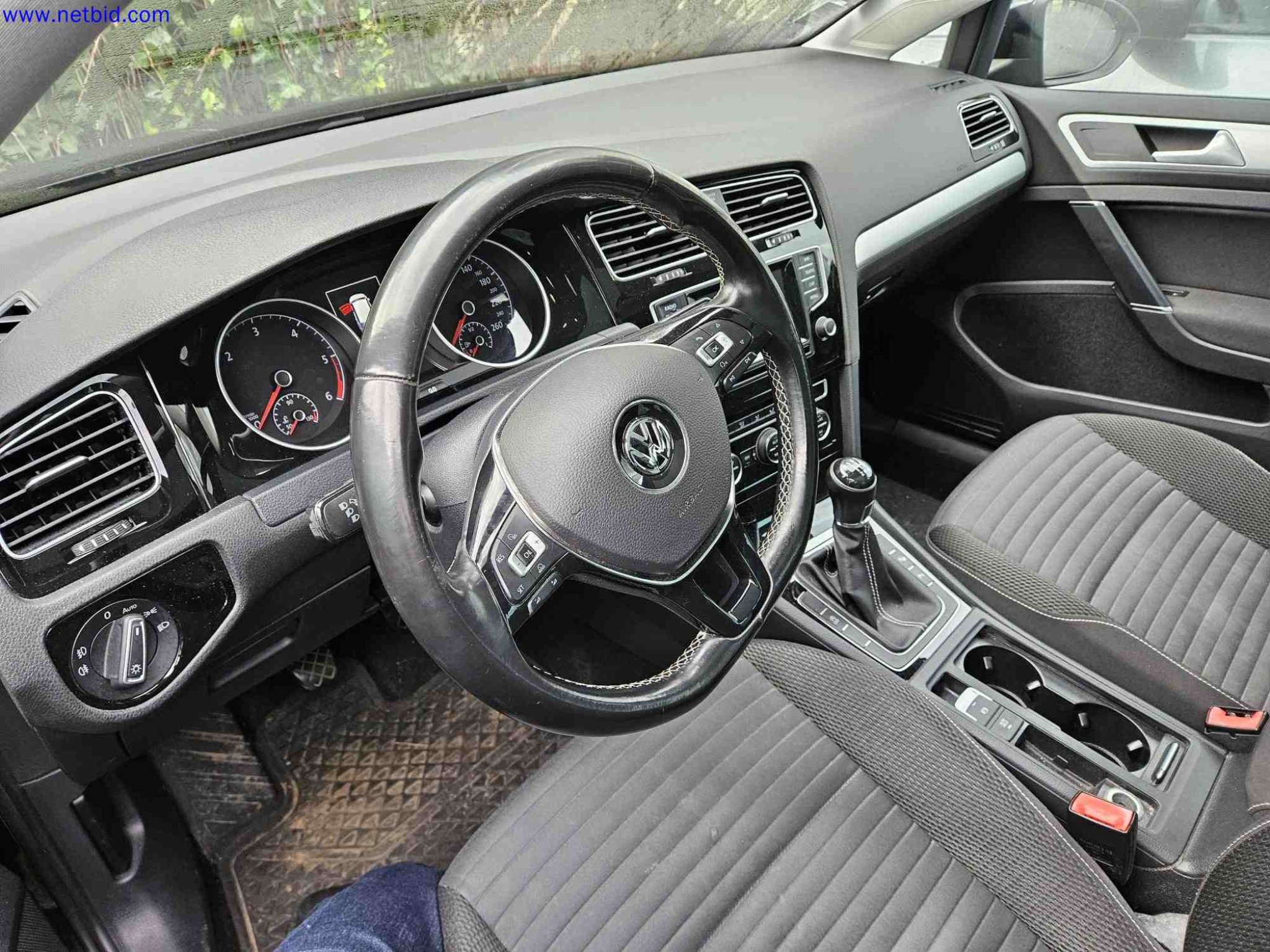 Stroje a zařízení v oborech strojírenství, kotlářství, technologie ochrany životního prostředí, zpracování odpadních vod a odpadů, zpracování velkých dílů, svařované konstrukce.-8