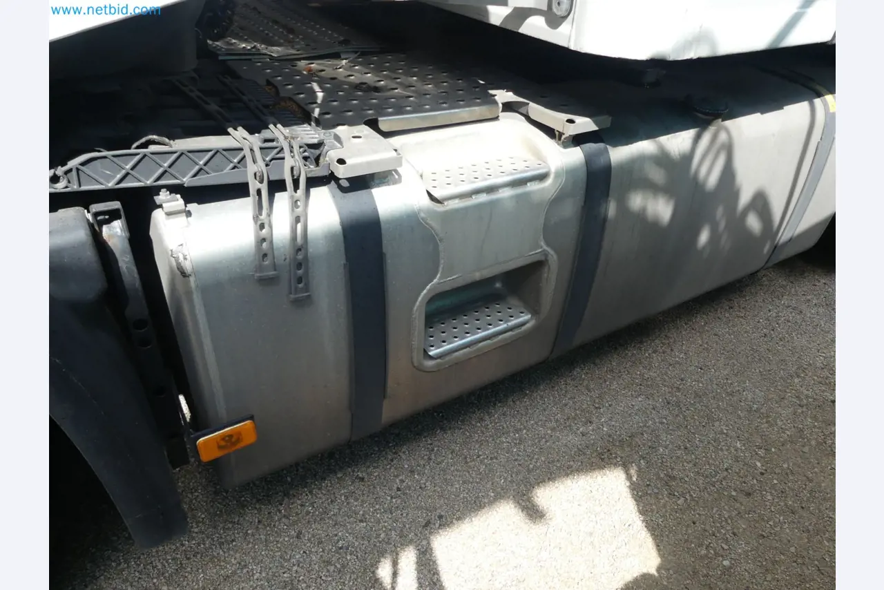 Renault en Ford trekkers en Knapen K 100 opleggers-21