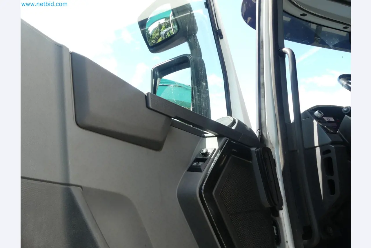 Renault en Ford trekkers en Knapen K 100 opleggers-22