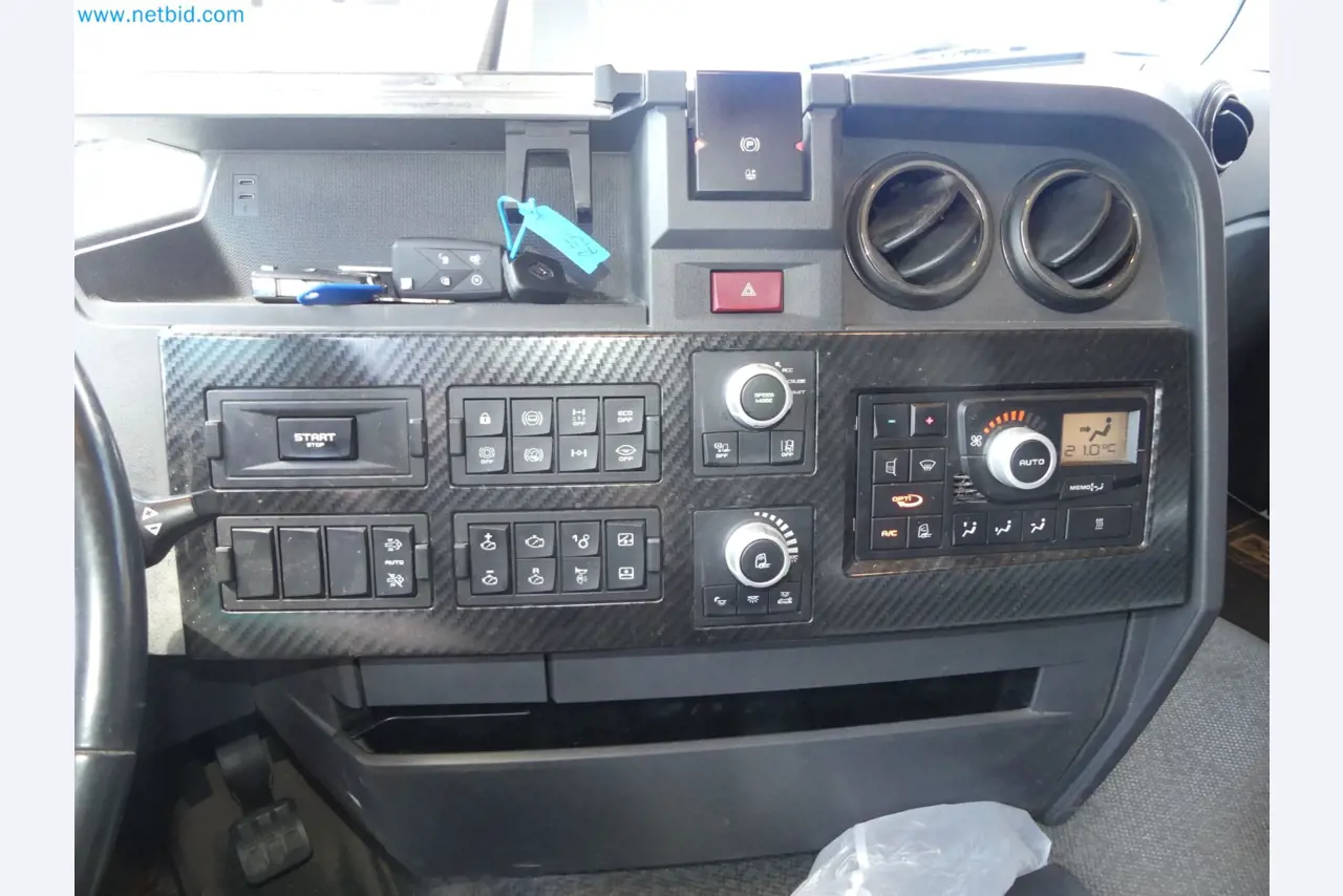 Renault en Ford trekkers en Knapen K 100 opleggers-29