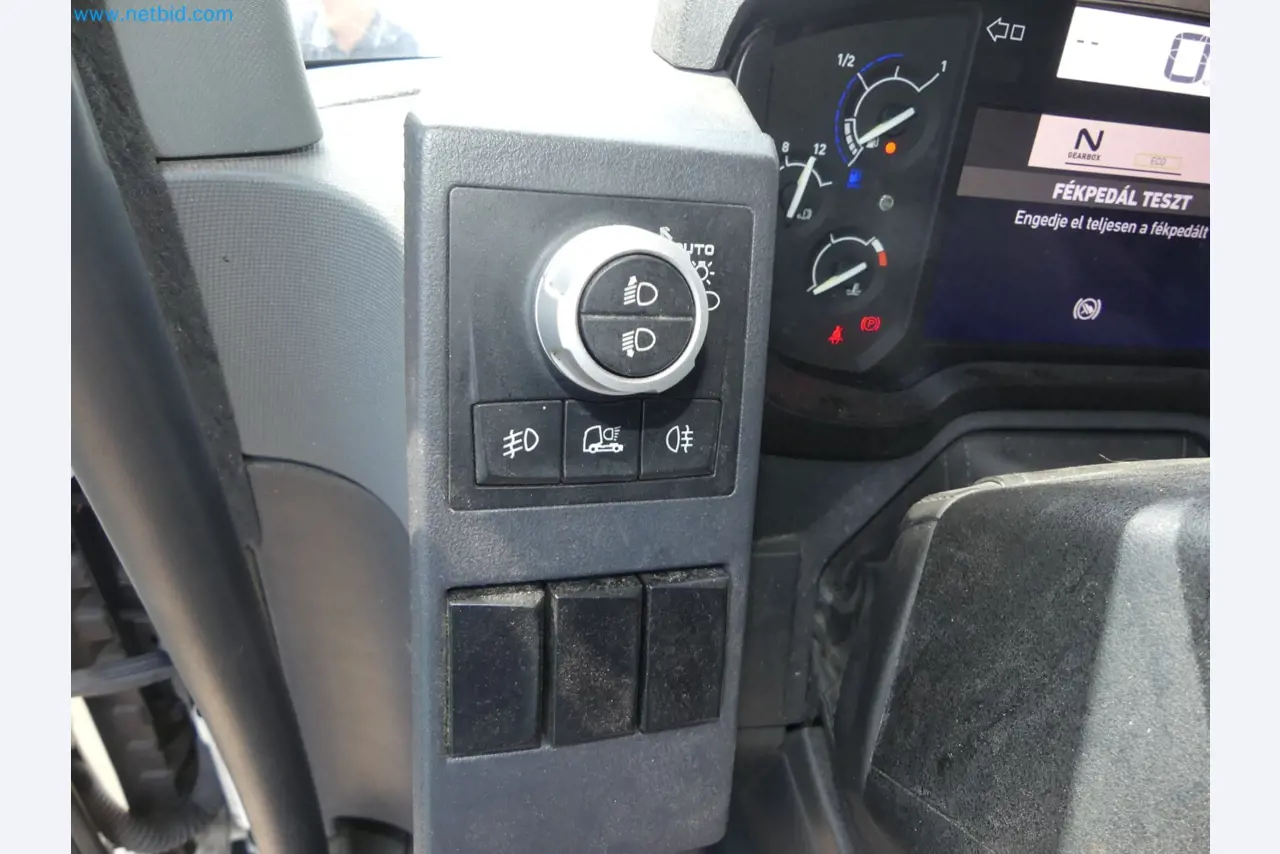 Renault en Ford trekkers en Knapen K 100 opleggers-31