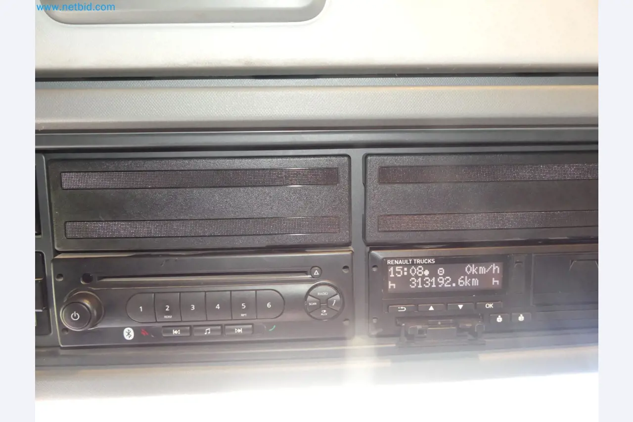 Renault en Ford trekkers en Knapen K 100 opleggers-38