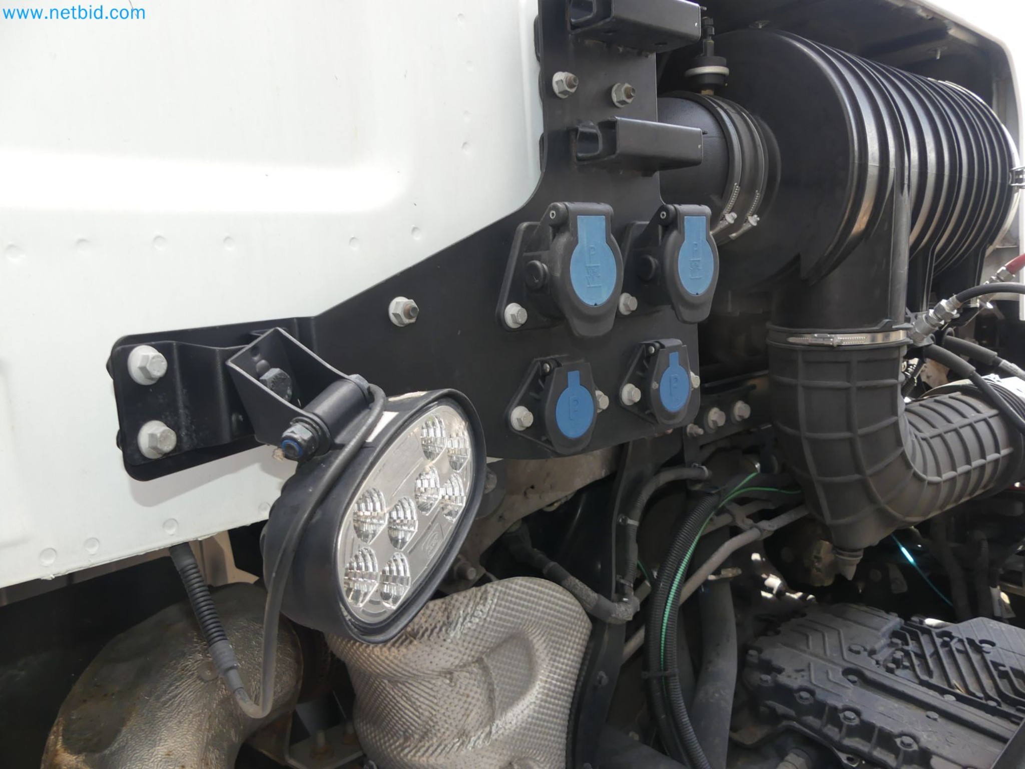 Ford tractor units and Knapen K 100 semi-trailers-15