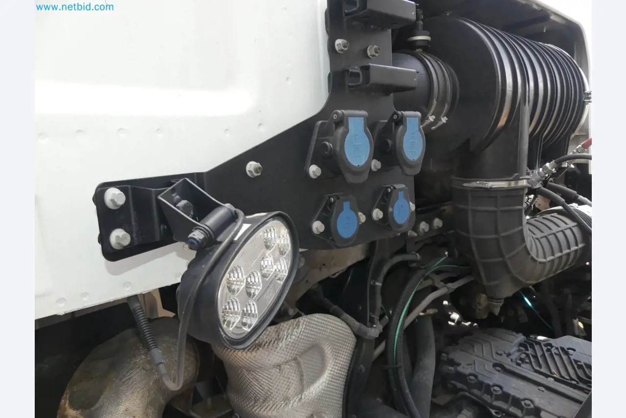 Ford tractor units and Knapen K 100 semi-trailers-15