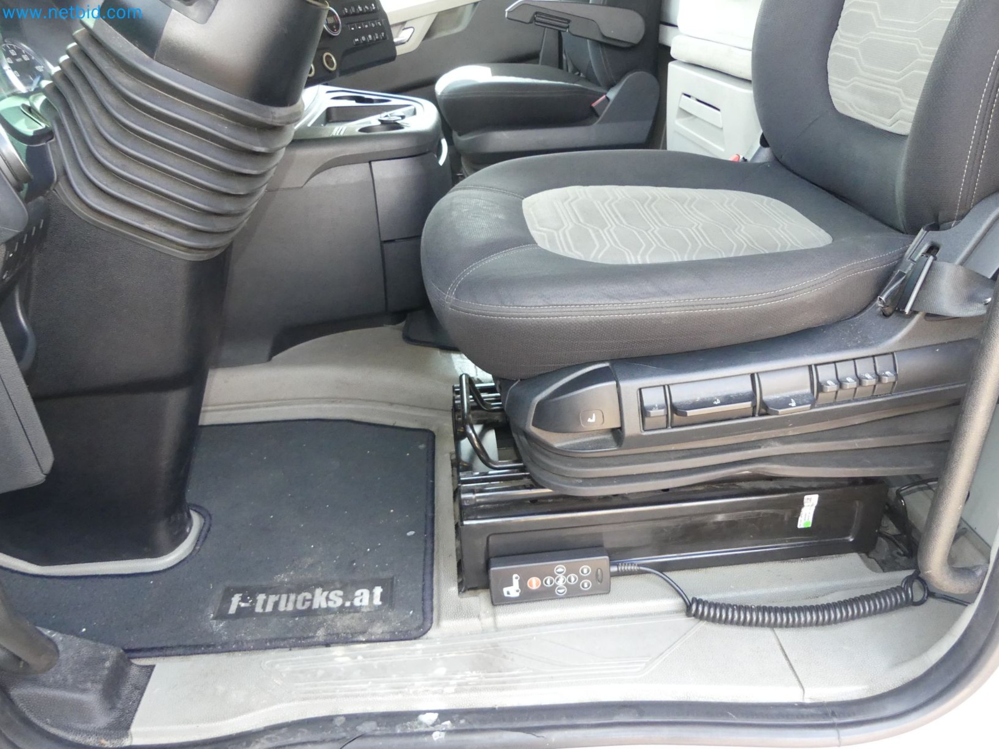 Ford tractor units and Knapen K 100 semi-trailers-21