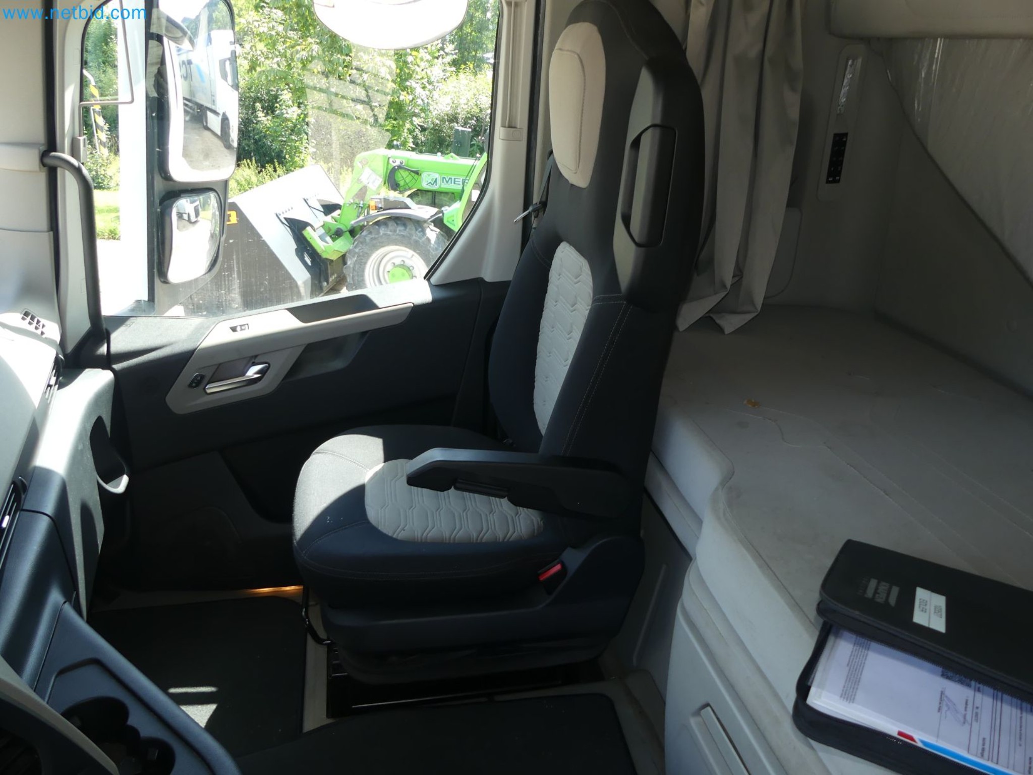 Ford tractor units and Knapen K 100 semi-trailers-23