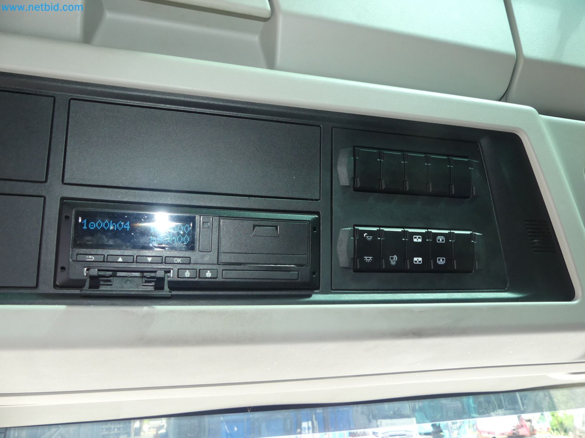 Ford tractor units and Knapen K 100 semi-trailers-31