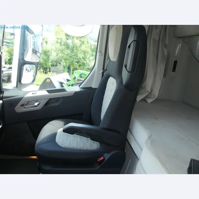 Ford tractor units and Knapen K 100 semi-trailers-32