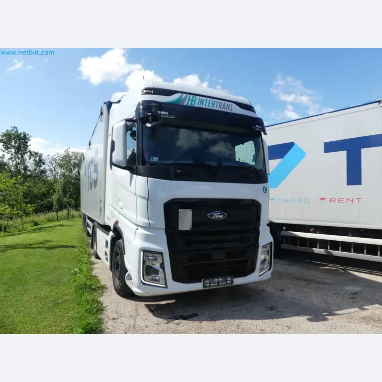 Ford tractor units and Knapen K 100 semi-trailers-11