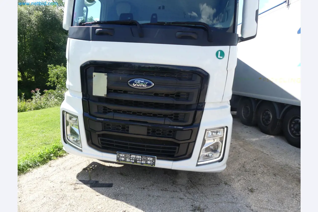 Ford tractor units and Knapen K 100 semi-trailers-14