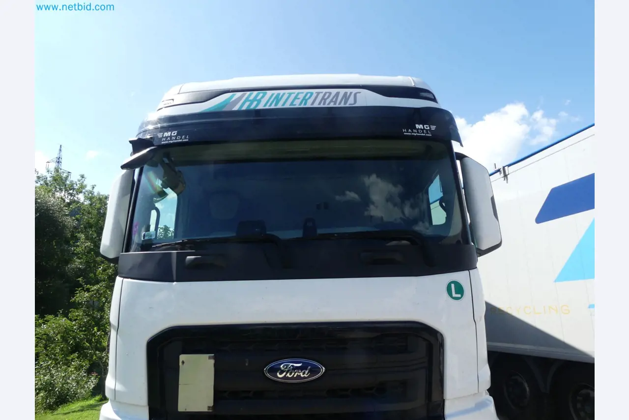 Ford tractor units and Knapen K 100 semi-trailers-15