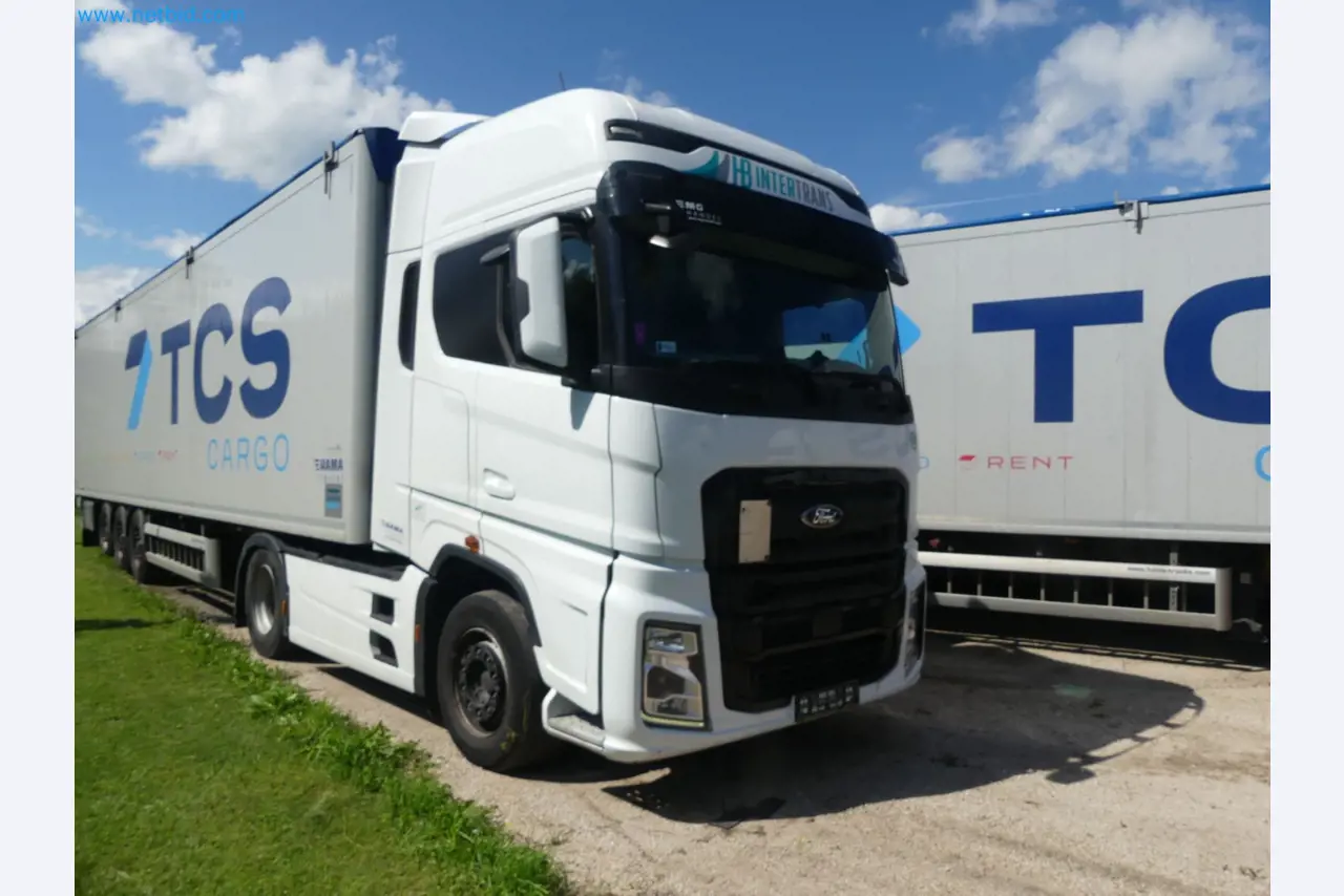 Ford tractor units and Knapen K 100 semi-trailers-1