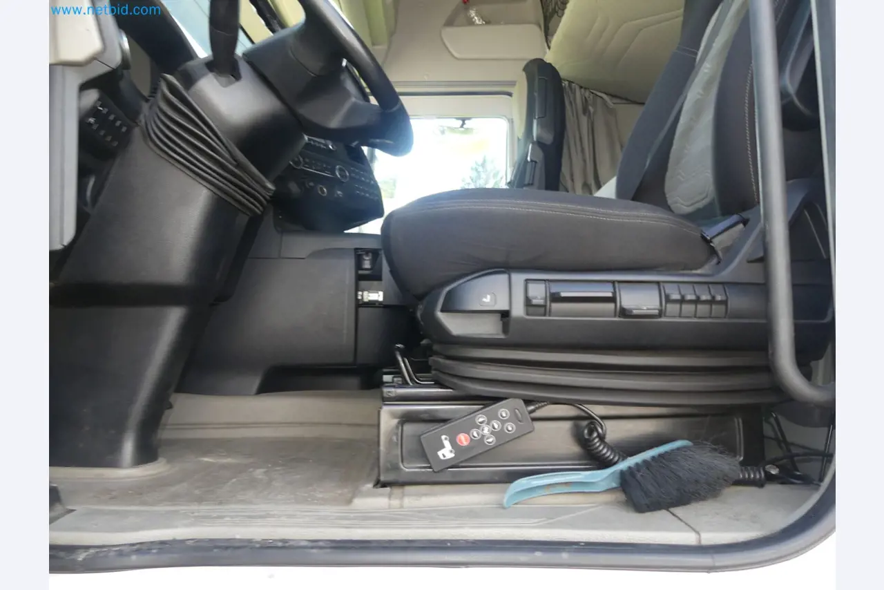 Ford tractor units and Knapen K 100 semi-trailers-21