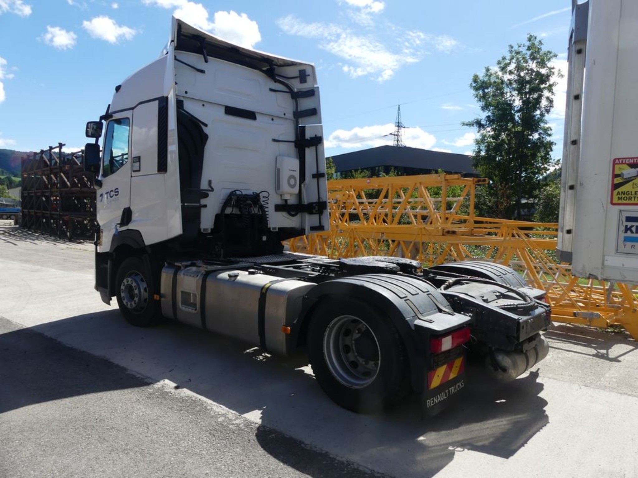 Ciągniki siodłowe Ford i naczepy Knapen K 100-16