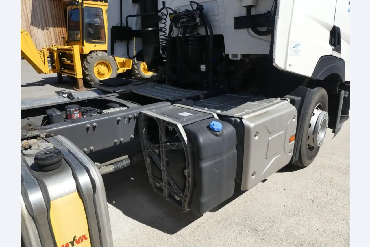 Renault en Ford trekkers en Knapen K 100 opleggers-24