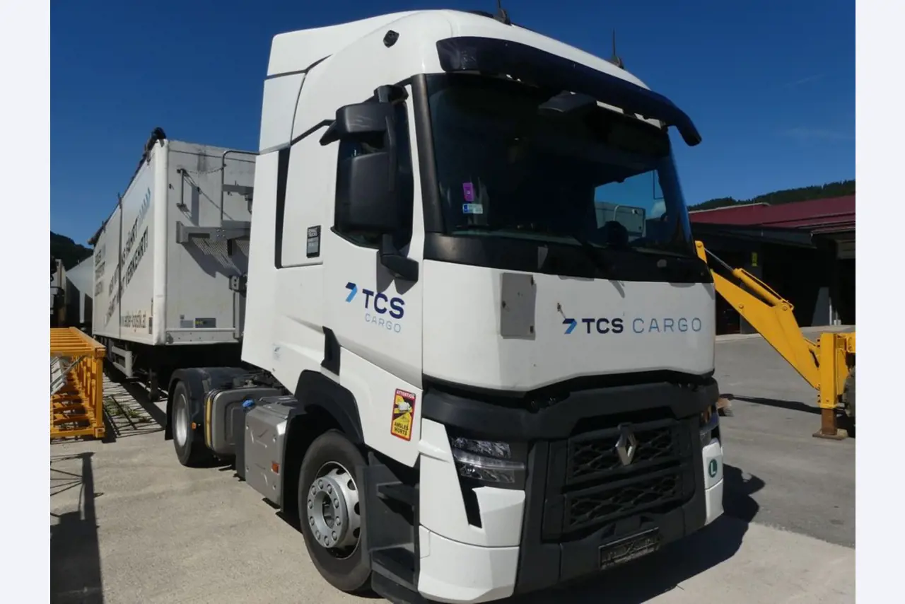 Renault en Ford trekkers en Knapen K 100 opleggers-26