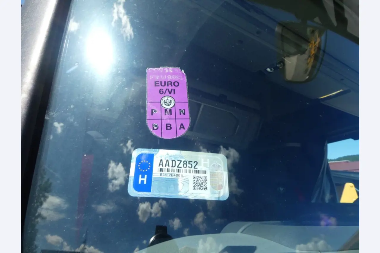 Renault en Ford trekkers en Knapen K 100 opleggers-27