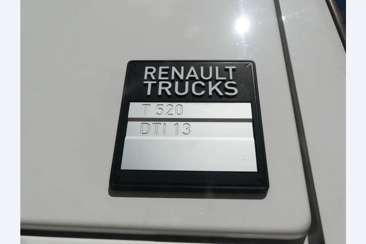 Renault en Ford trekkers en Knapen K 100 opleggers-28