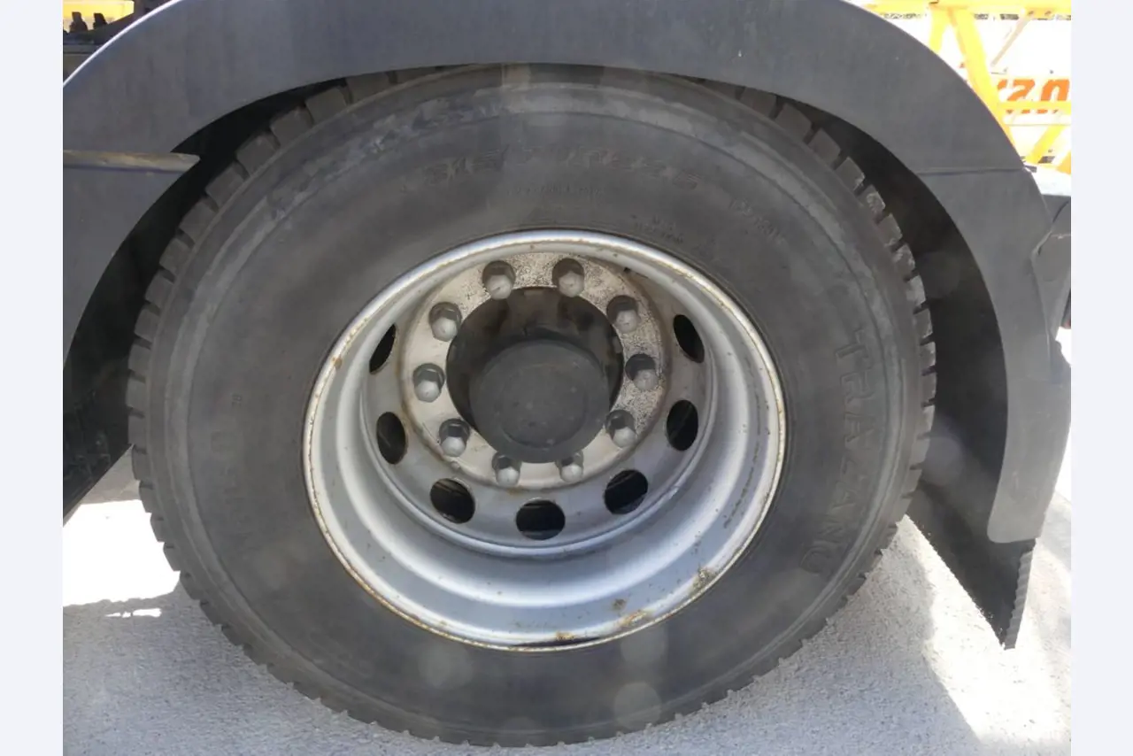 Renault en Ford trekkers en Knapen K 100 opleggers-30