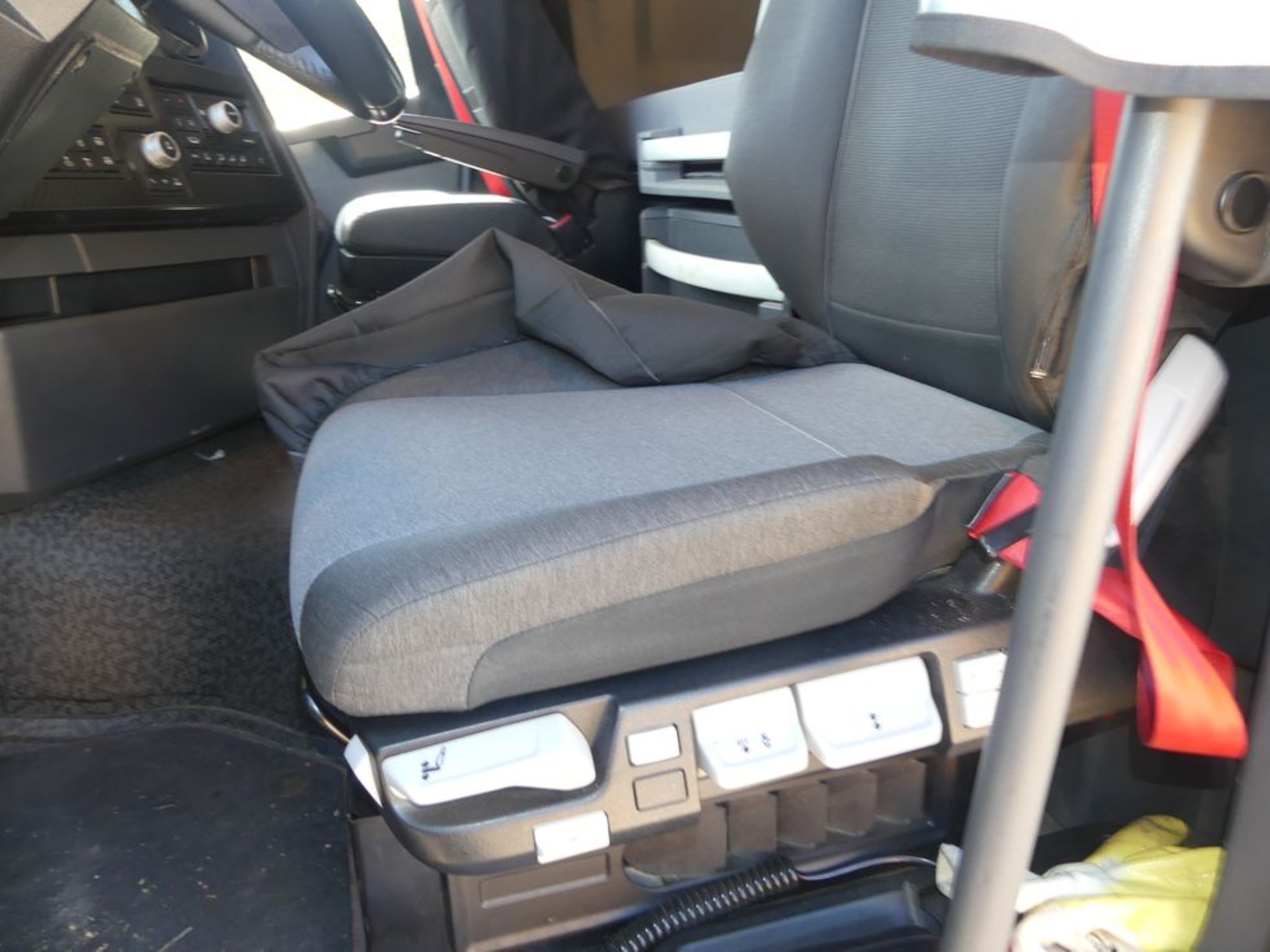 Ciągniki siodłowe Ford i naczepy Knapen K 100-35