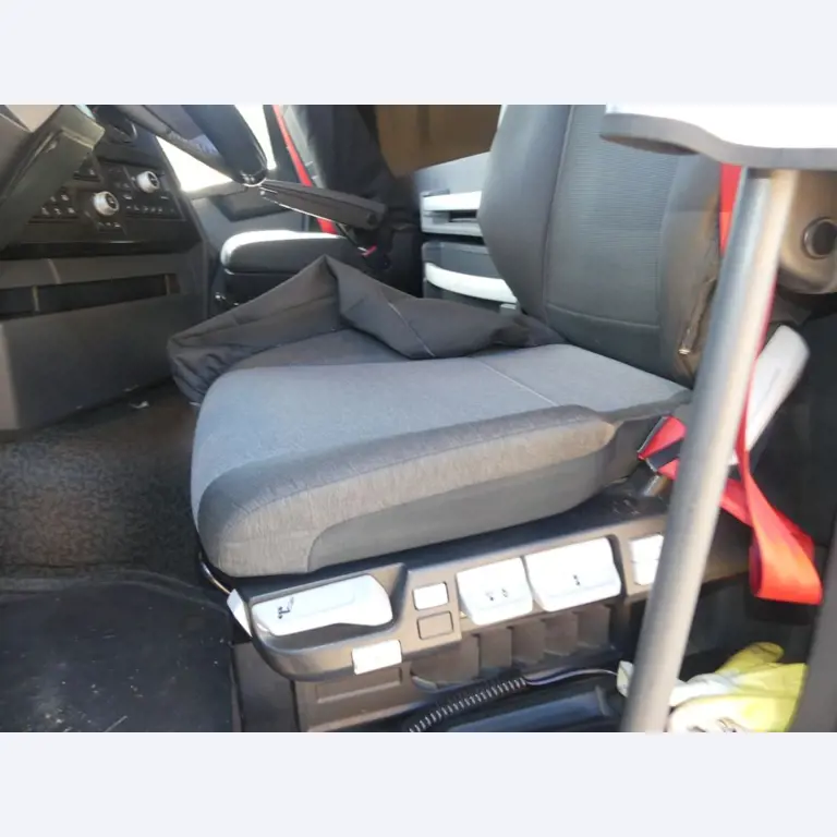 Renault en Ford trekkers en Knapen K 100 opleggers-35