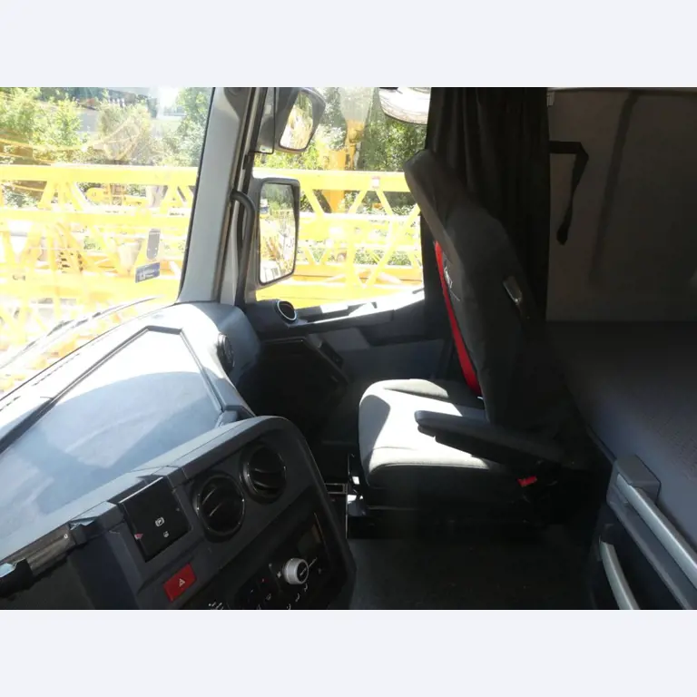 Renault en Ford trekkers en Knapen K 100 opleggers-36