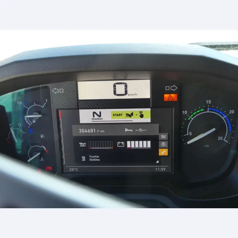 Renault en Ford trekkers en Knapen K 100 opleggers-40