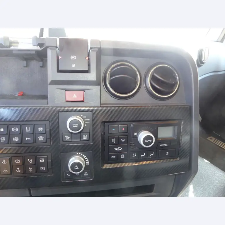 Renault en Ford trekkers en Knapen K 100 opleggers-41