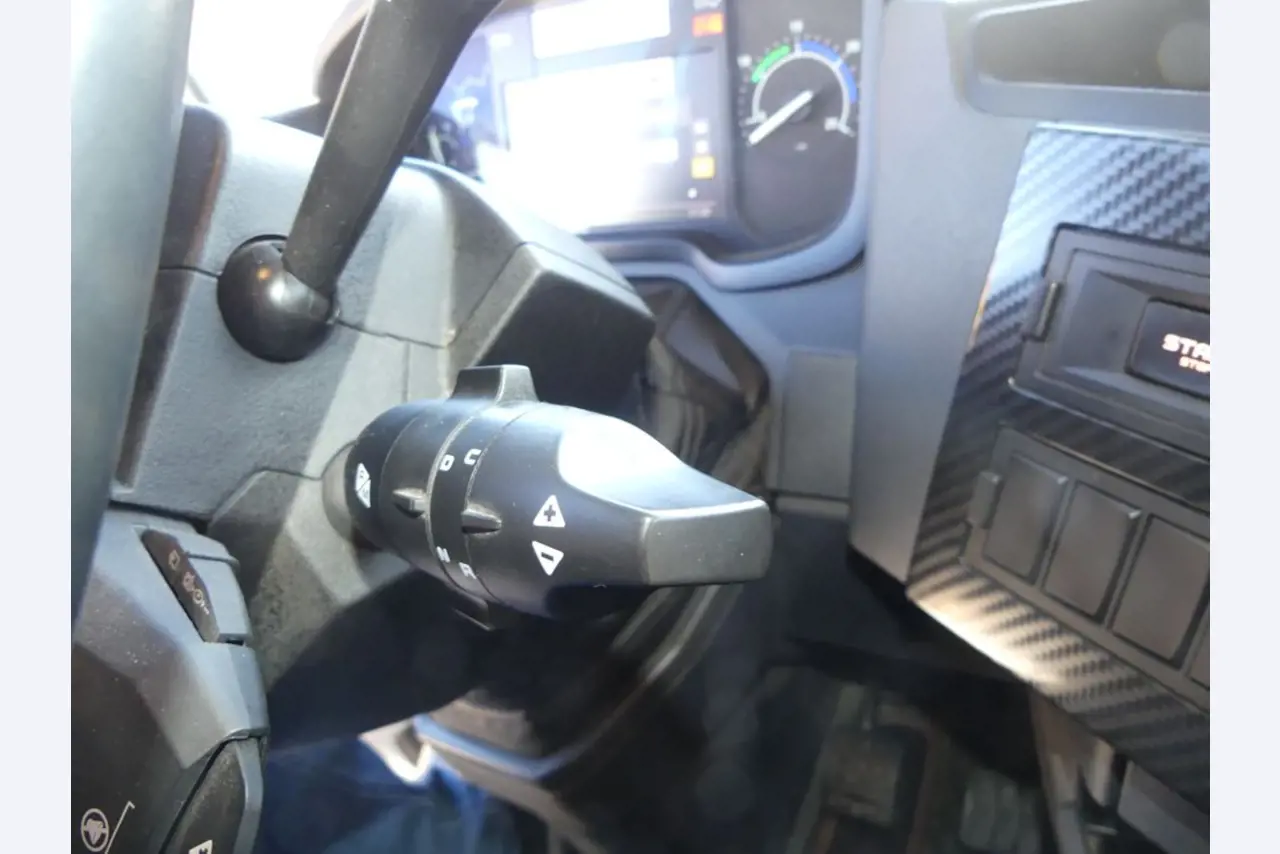 Renault en Ford trekkers en Knapen K 100 opleggers-43