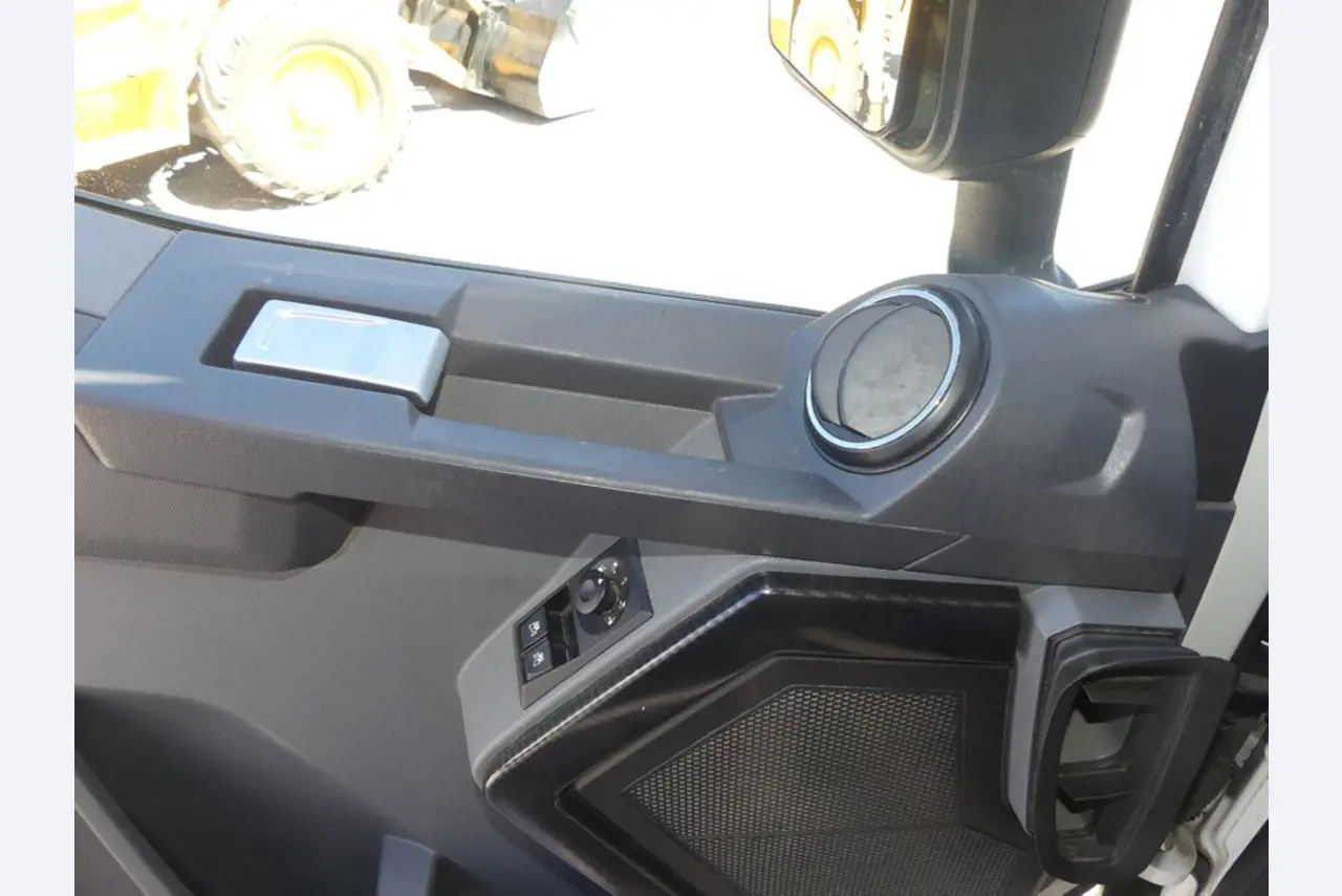 Renault en Ford trekkers en Knapen K 100 opleggers-47